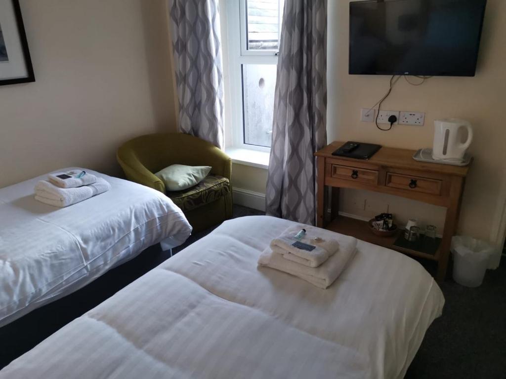 Mair'S Hotel Bridgend  Exterior photo