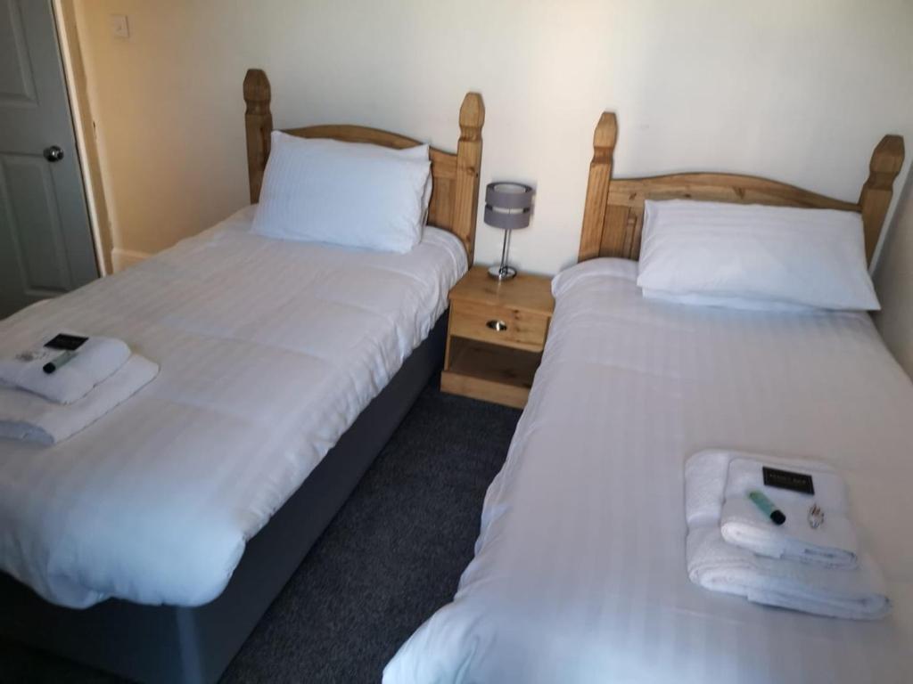 Mair'S Hotel Bridgend  Exterior photo