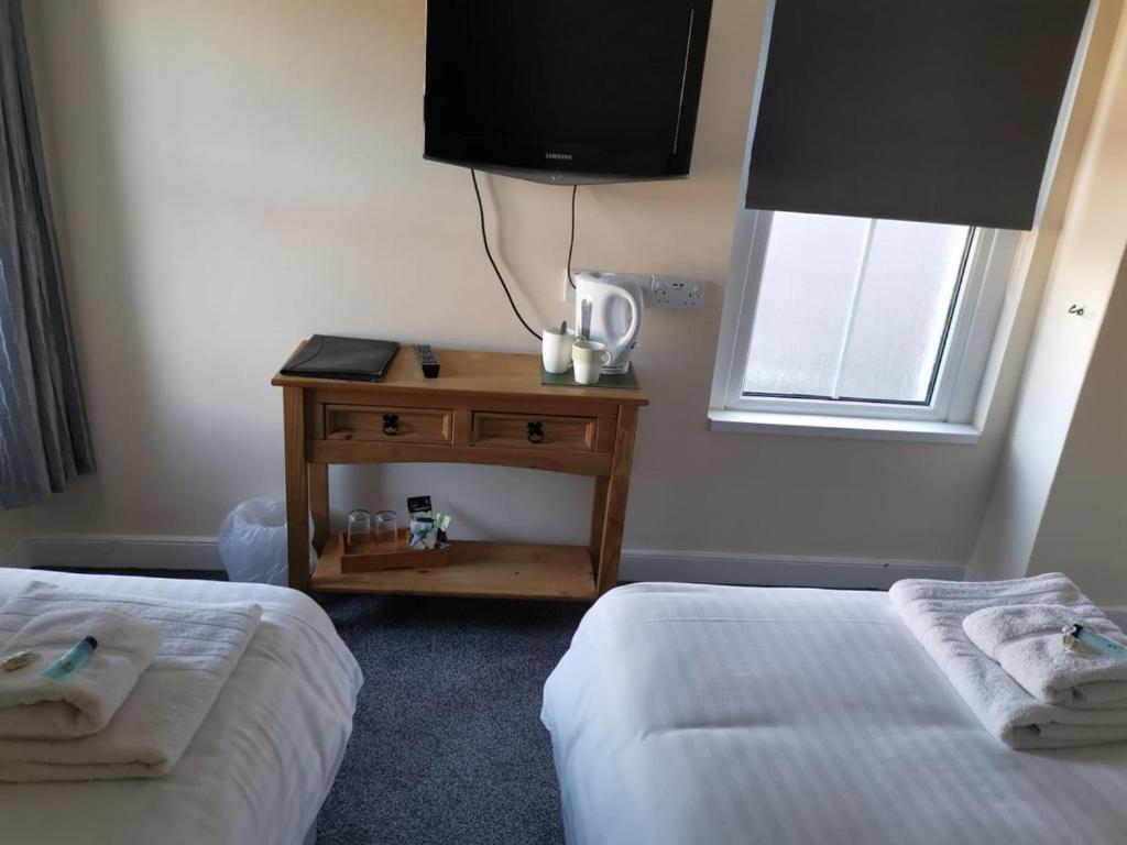 Mair'S Hotel Bridgend  Exterior photo
