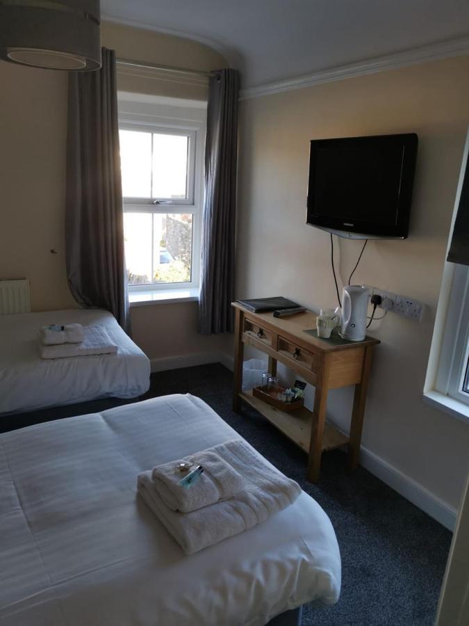 Mair'S Hotel Bridgend  Exterior photo